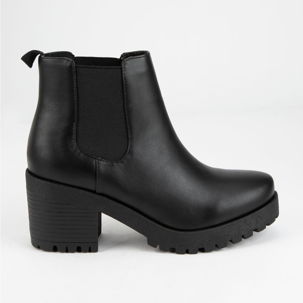 H&M Black Chelsea Boot Lug Sole Size 9